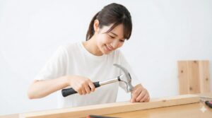 かなづちとトンカチの違いとは？語源やDIYでの選び方を徹底解説