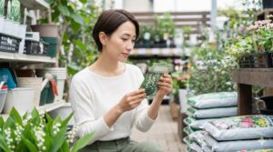 ホームセンターですずらん球根を買う時期は?選び方と育て方を解説