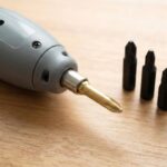 ダイソー100均電動ドライバーの実力検証！売り場や改造も解説